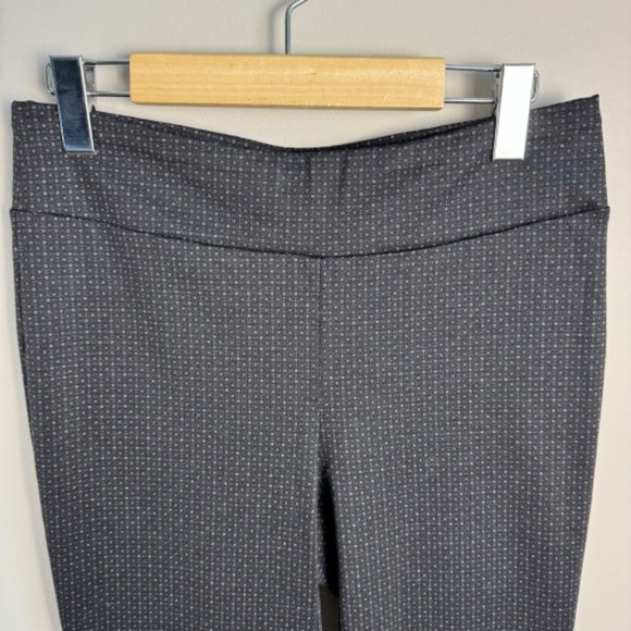 Studio Point Women's Black Allover Dot Pattern Legging Dress Pants Size Medium - Picture 3 of 13